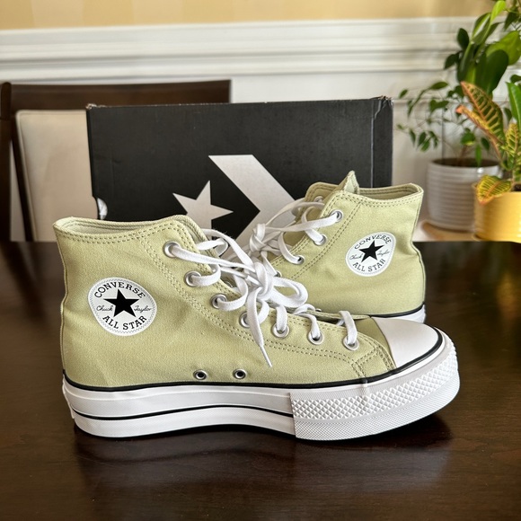 ❌SOLD❌Converse Chuck Taylor All Star Lift Platform Canvas - Picture 4 of 8